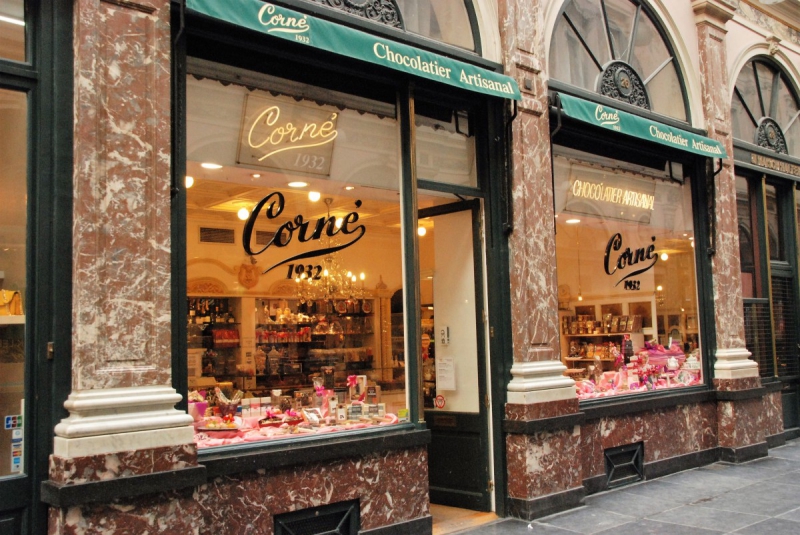 vente-LUCERAM-min_chocolate_chocolaterie_shop_luxury_chic_gallery_brussels_belgium-558146